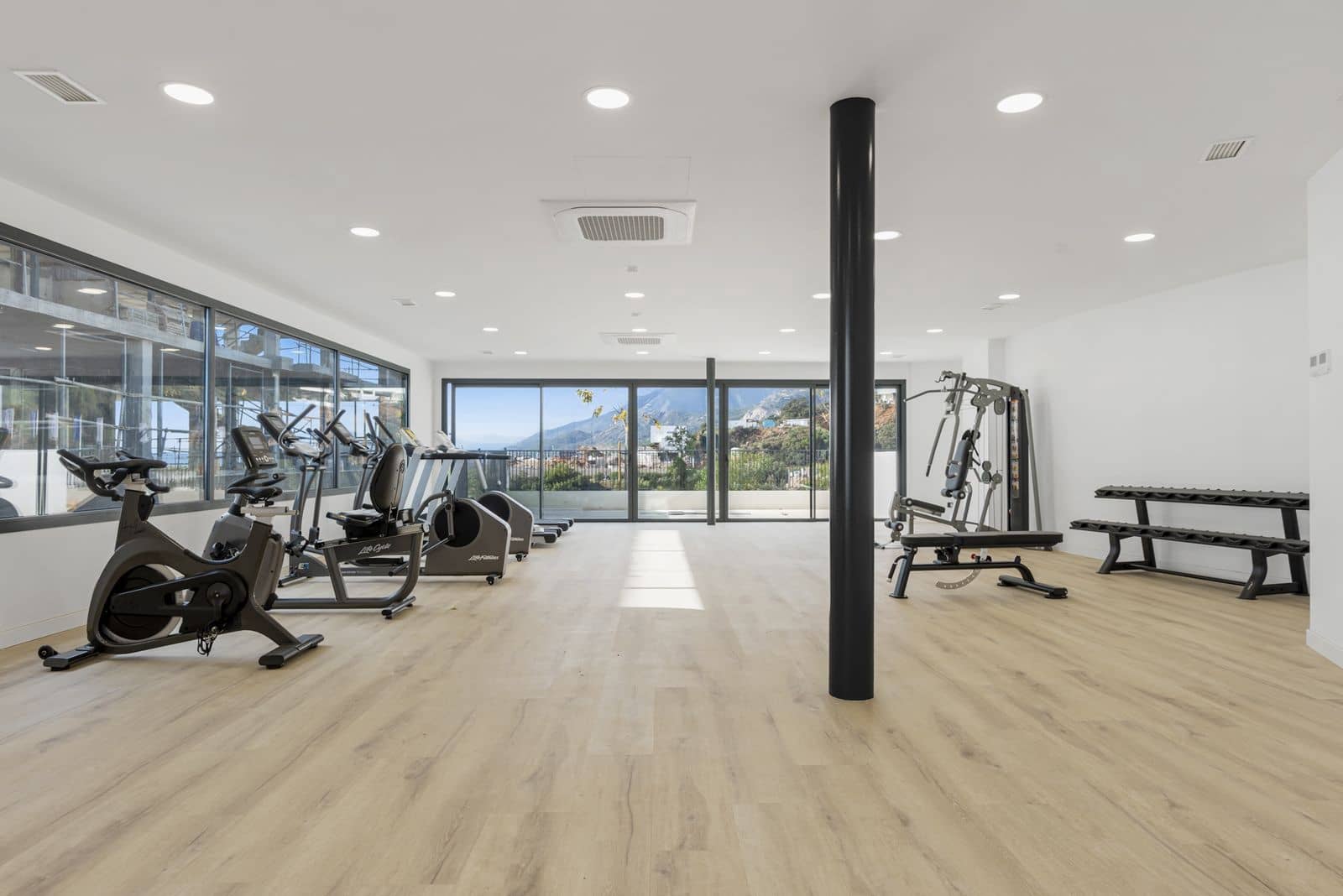 3 makuuhuone Huoneisto myytävänä paikassa Los Monteros - 875 000 € (Ref: 9894579)