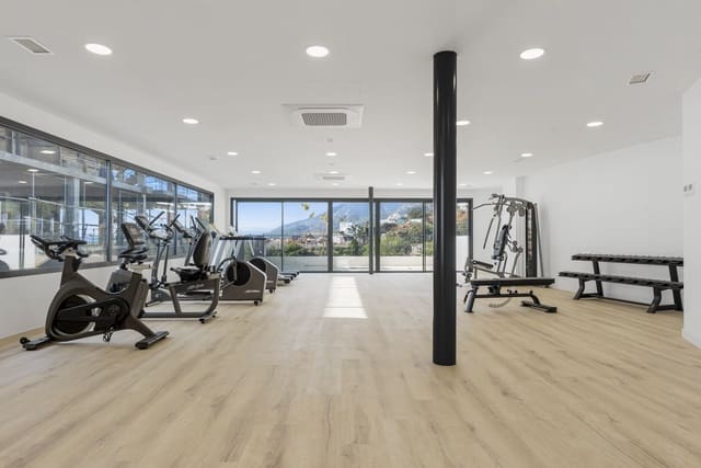 3 makuuhuone Huoneisto myytävänä paikassa Los Monteros, Marbella - 875 000 € (Ref: 9894579)