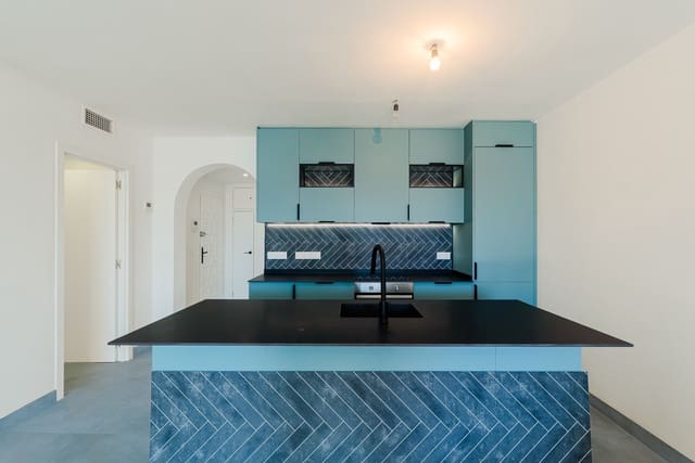 3 sovrum Lägenhet till salu i Nueva Andalucia, Marbella - 895 000 € (Ref: 9894580)