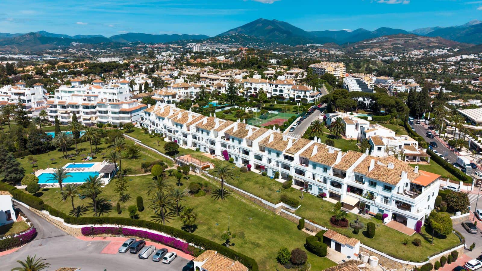 3 sovrum Lägenhet till salu i Nueva Andalucia - 895 000 € (Ref: 9894580)