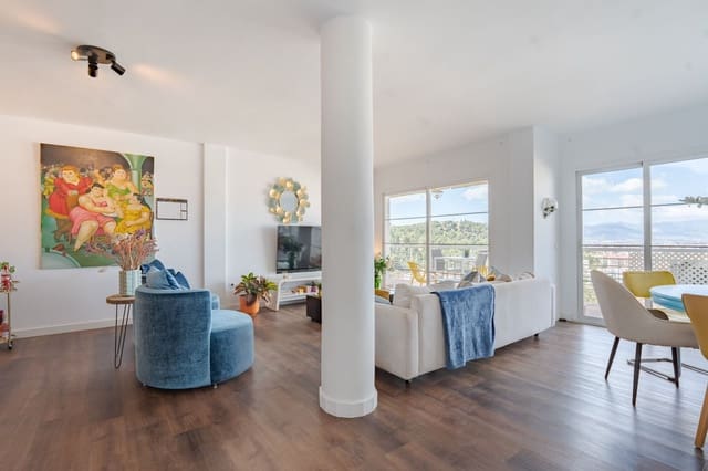 6 sypialnia Dom na sprzedaż w Miasto Málaga - 1 195 000 € (Ref: 9894583)