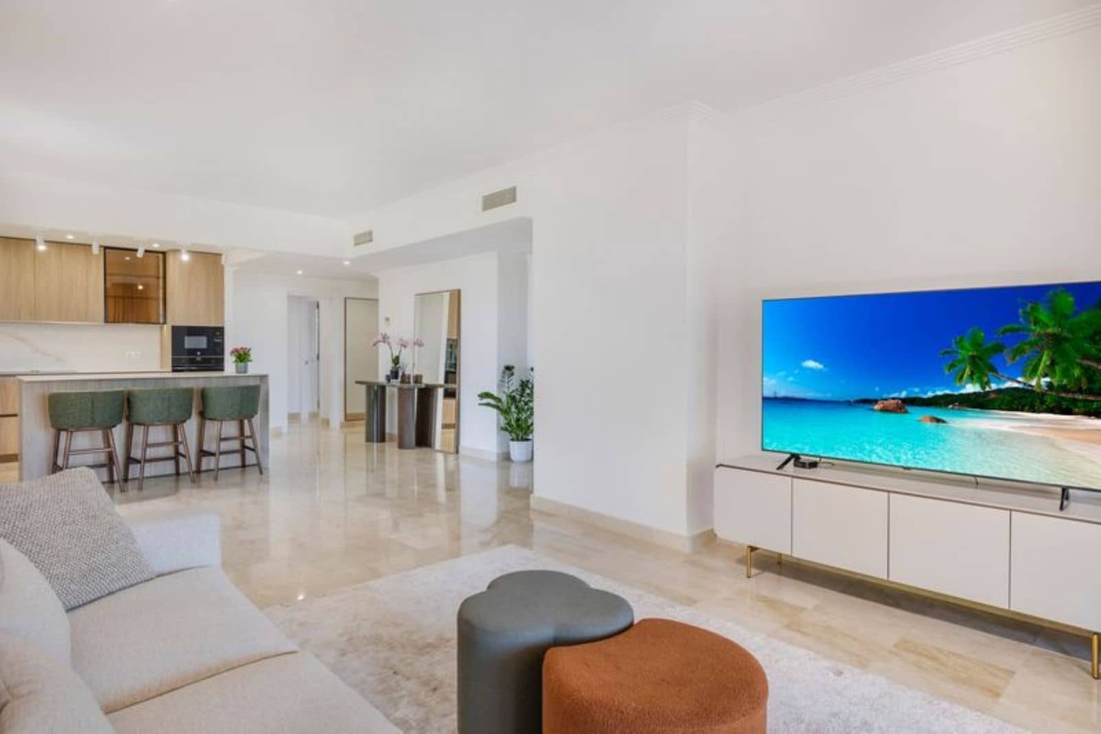 3 soveværelse Lejlighed til salg i Benahavis - € 770.000 (Ref: 9894586)