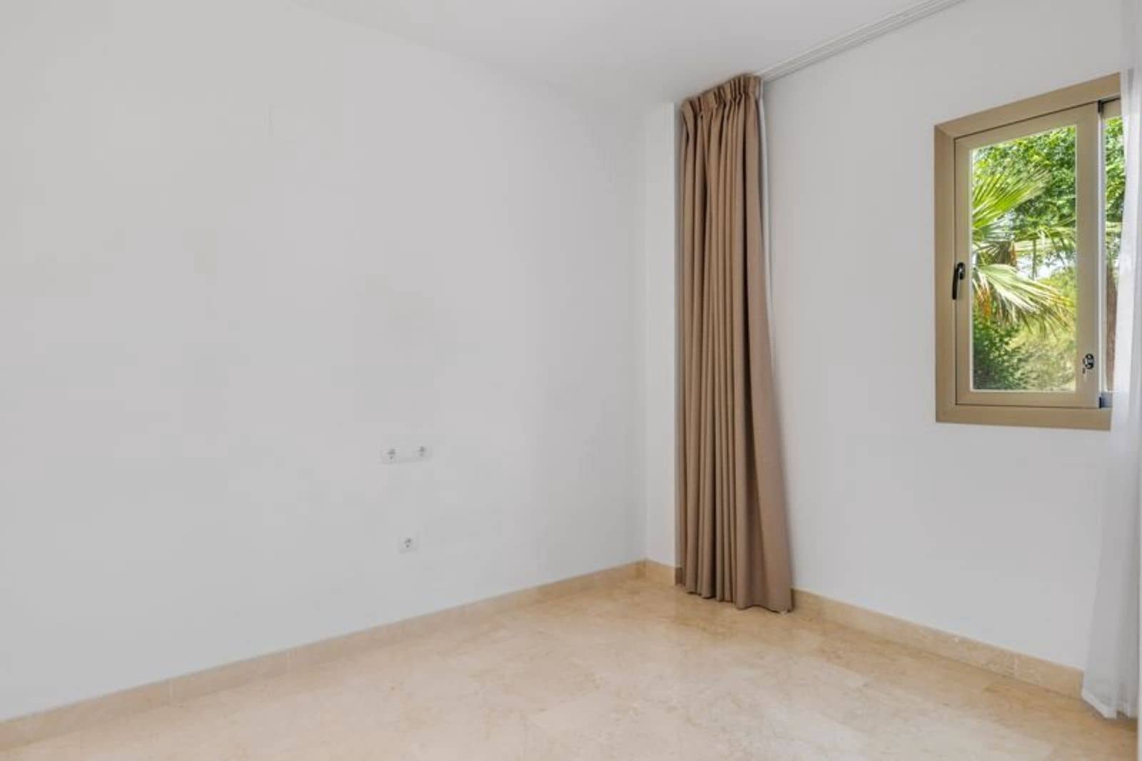 3 soveværelse Lejlighed til salg i Benahavis - € 770.000 (Ref: 9894586)