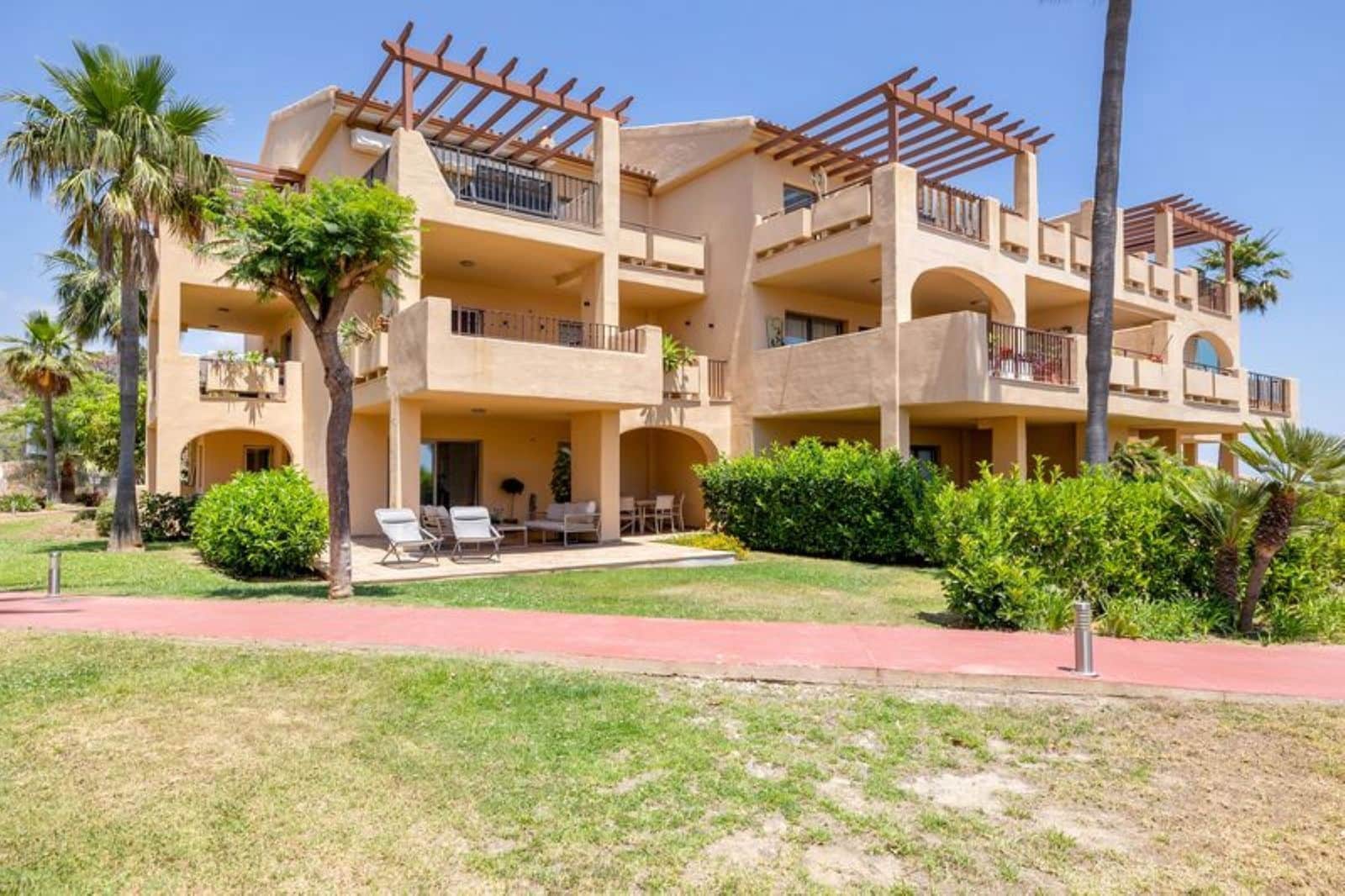 3 soveværelse Lejlighed til salg i Benahavis - € 770.000 (Ref: 9894586)