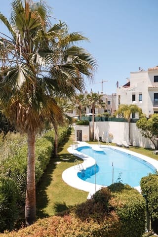 2 bedroom Apartment for sale in Estepona - € 499,000 (Ref: 9894591)