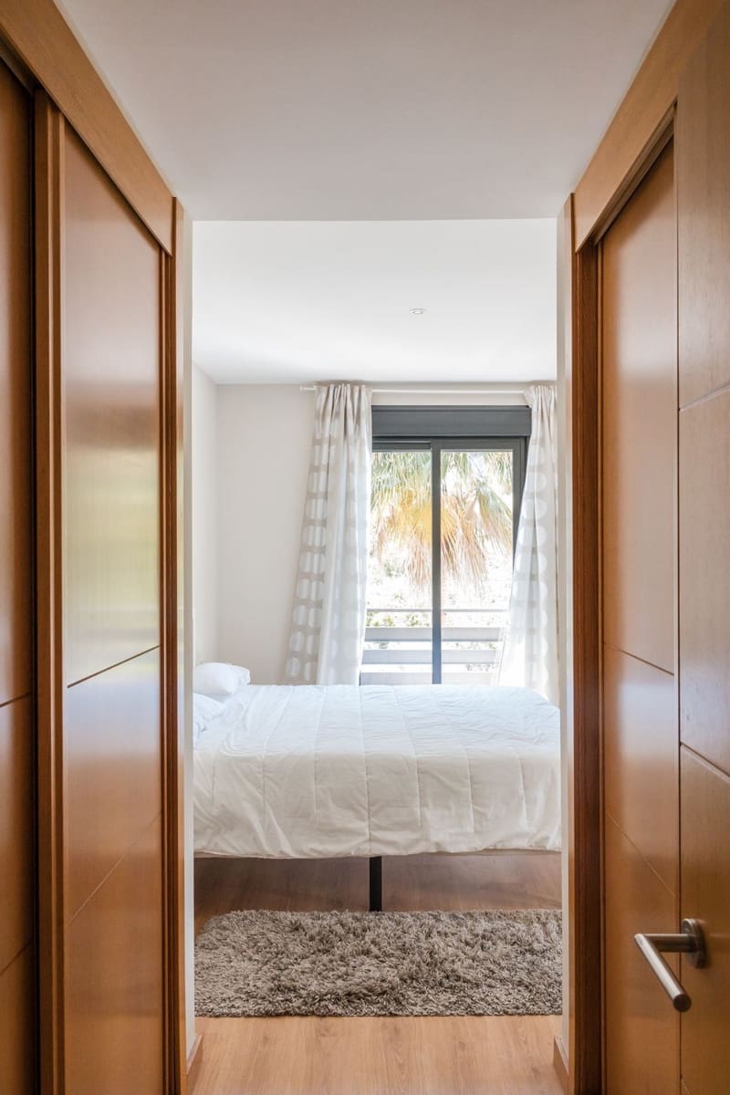 2 bedroom Apartment for sale in Estepona - € 499,000 (Ref: 9894591)