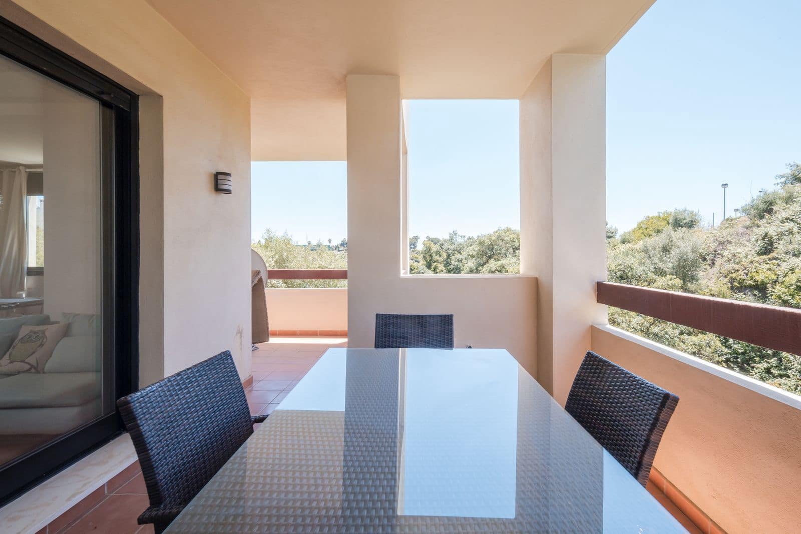 2 bedroom Apartment for sale in Estepona - € 499,000 (Ref: 9894591)
