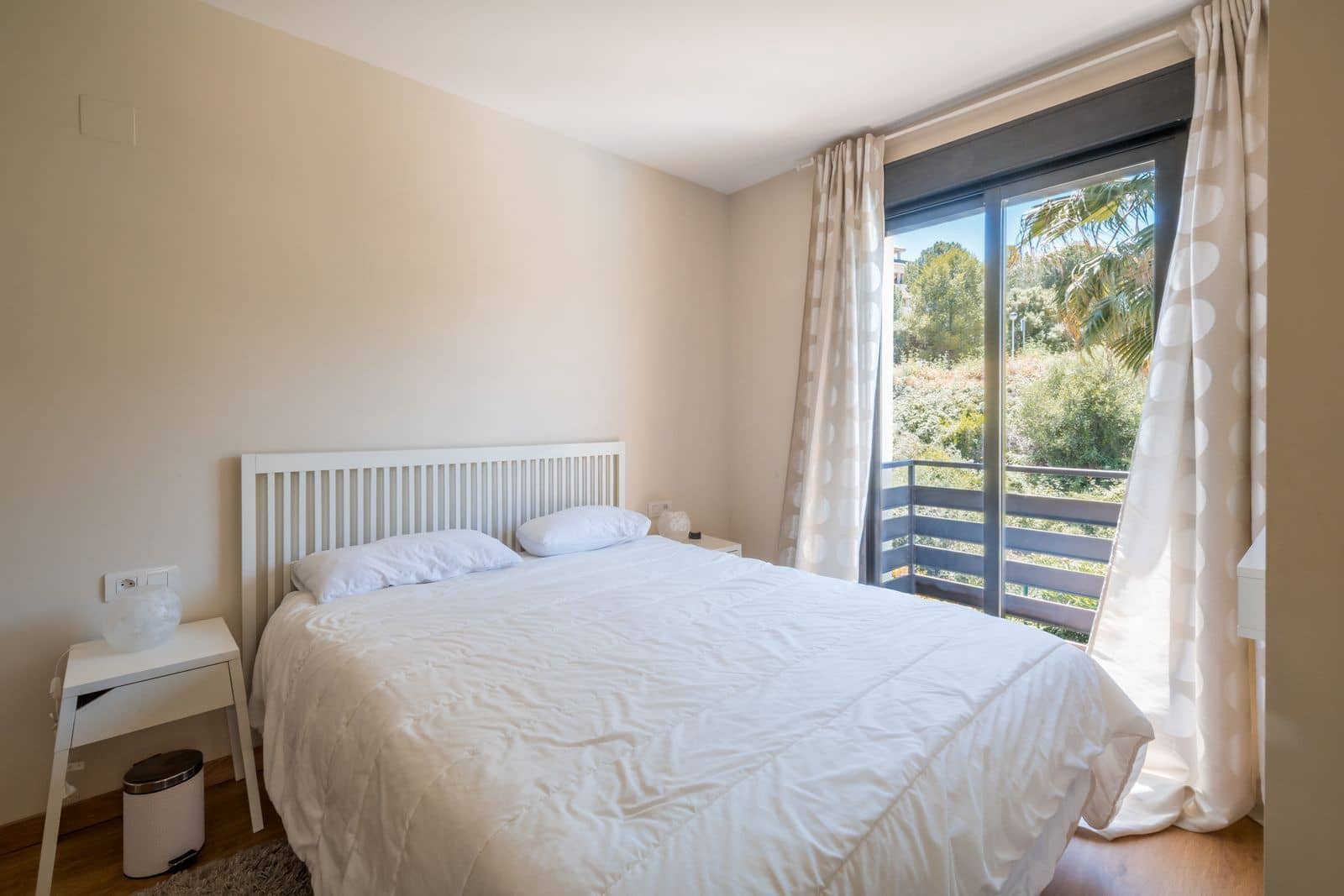 2 bedroom Apartment for sale in Estepona - € 499,000 (Ref: 9894591)