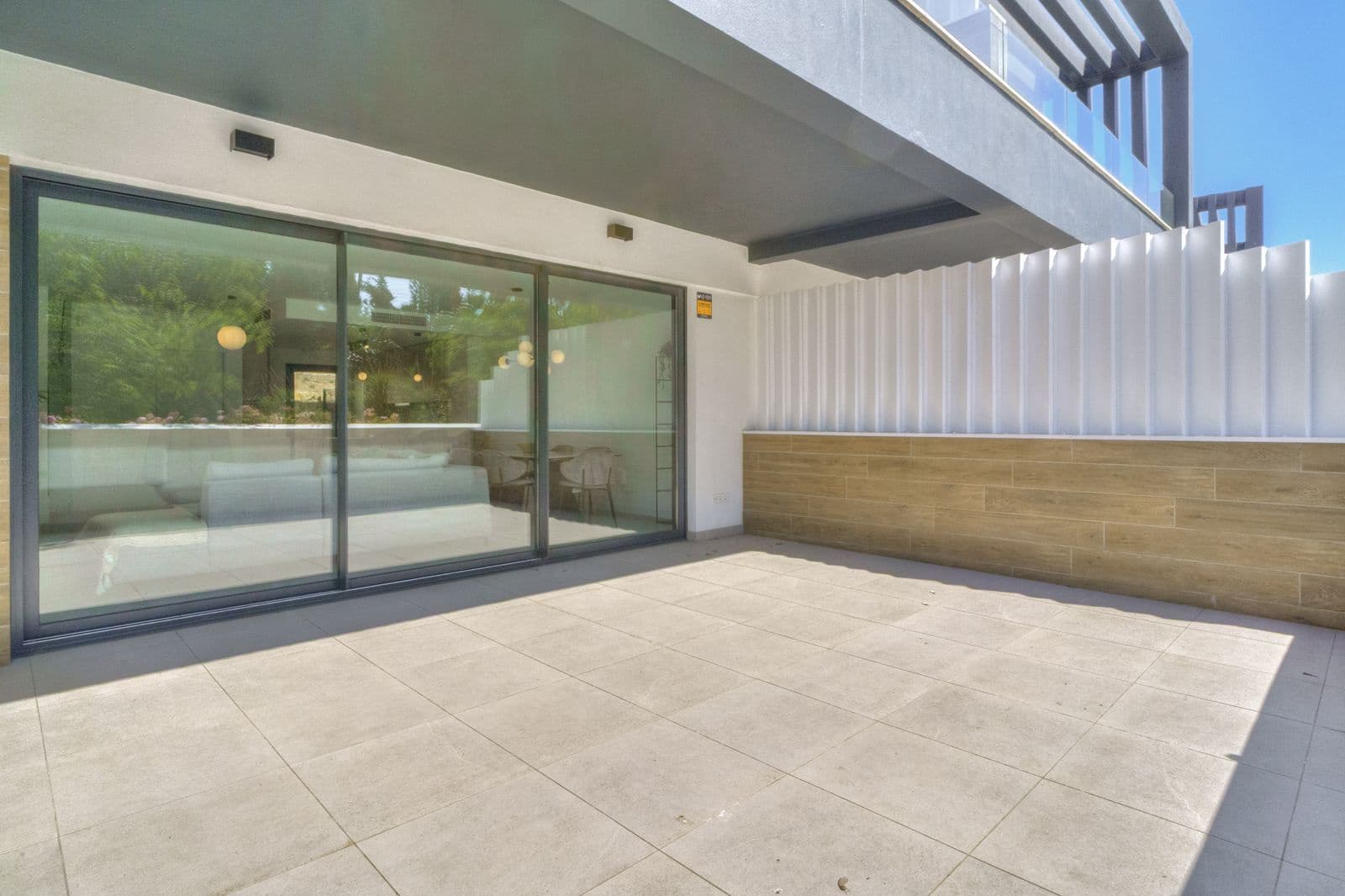 3 quarto Moradia Geminada para venda em New Golden Mile - 769 000 € (Ref: 9894592)