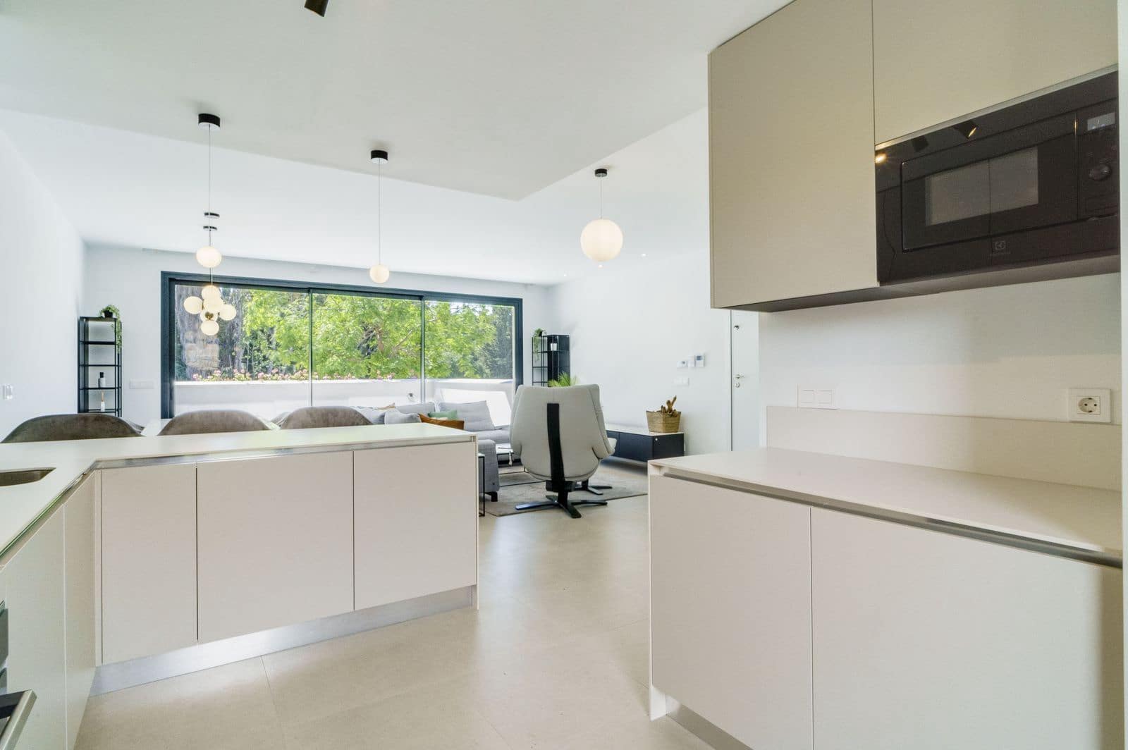 3 quarto Moradia Geminada para venda em New Golden Mile - 769 000 € (Ref: 9894592)