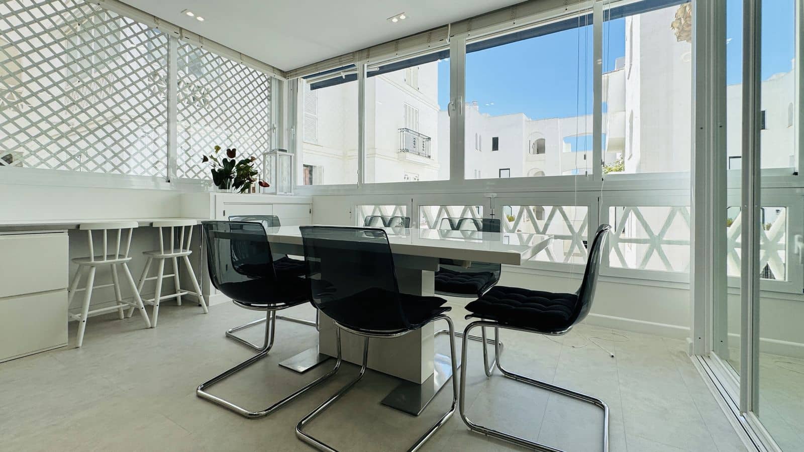 2 soveværelse Lejlighed til salg i Puerto Banus - € 590.000 (Ref: 9894593)