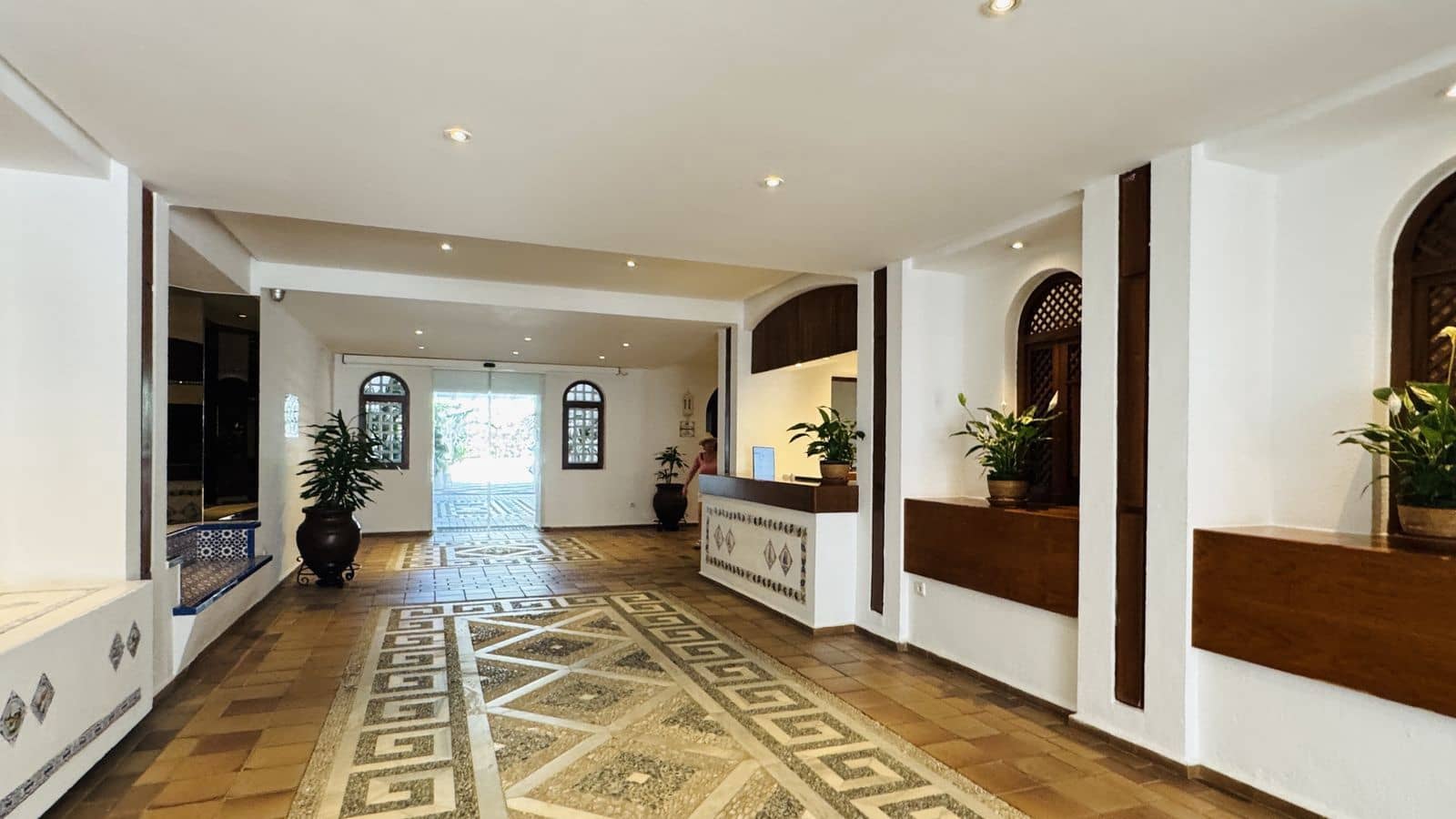 2 soveværelse Lejlighed til salg i Puerto Banus - € 590.000 (Ref: 9894593)