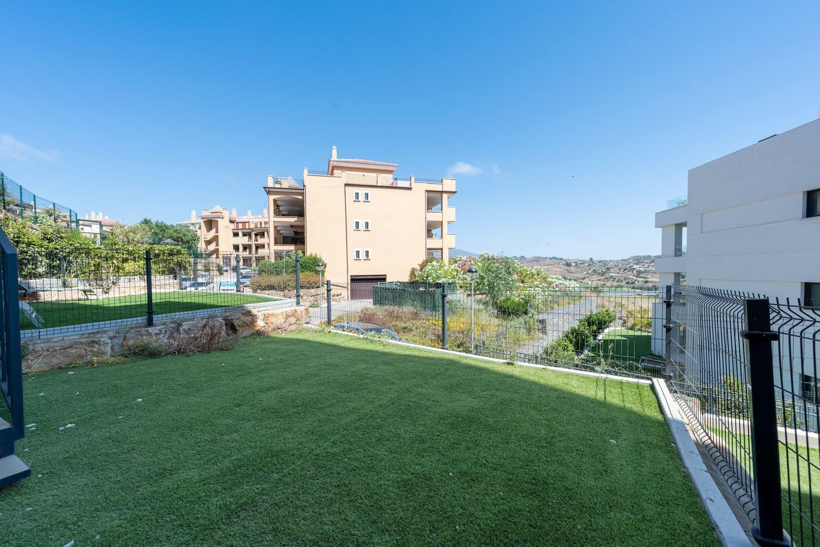 2 chambre Appartement à vendre à La Cala de Mijas - 379 000 € (Ref: 9894596)