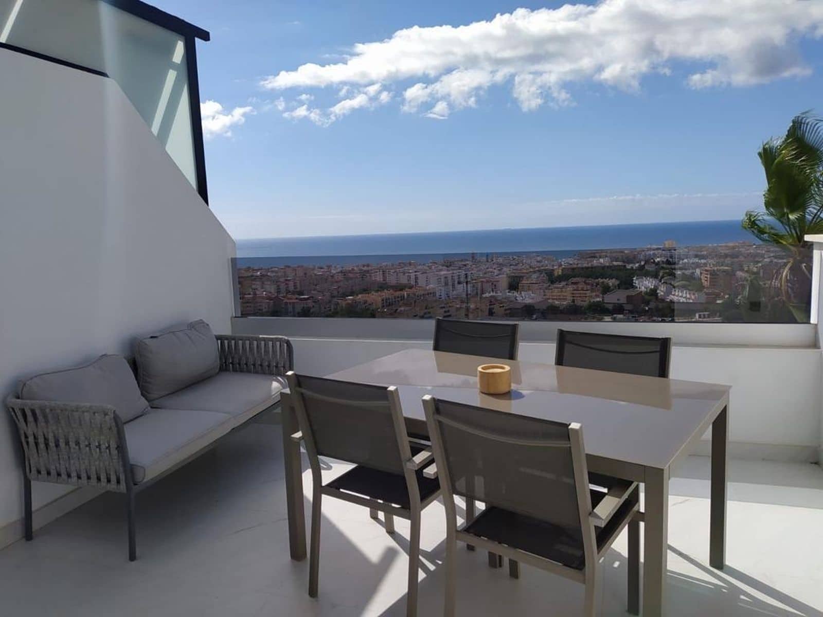 2 sypialnia Penthouse na sprzedaż w Estepona - 550 000 € (Ref: 9894598)