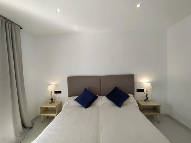 2 sypialnia Penthouse na sprzedaż w Estepona - 550 000 € (Ref: 9894598)