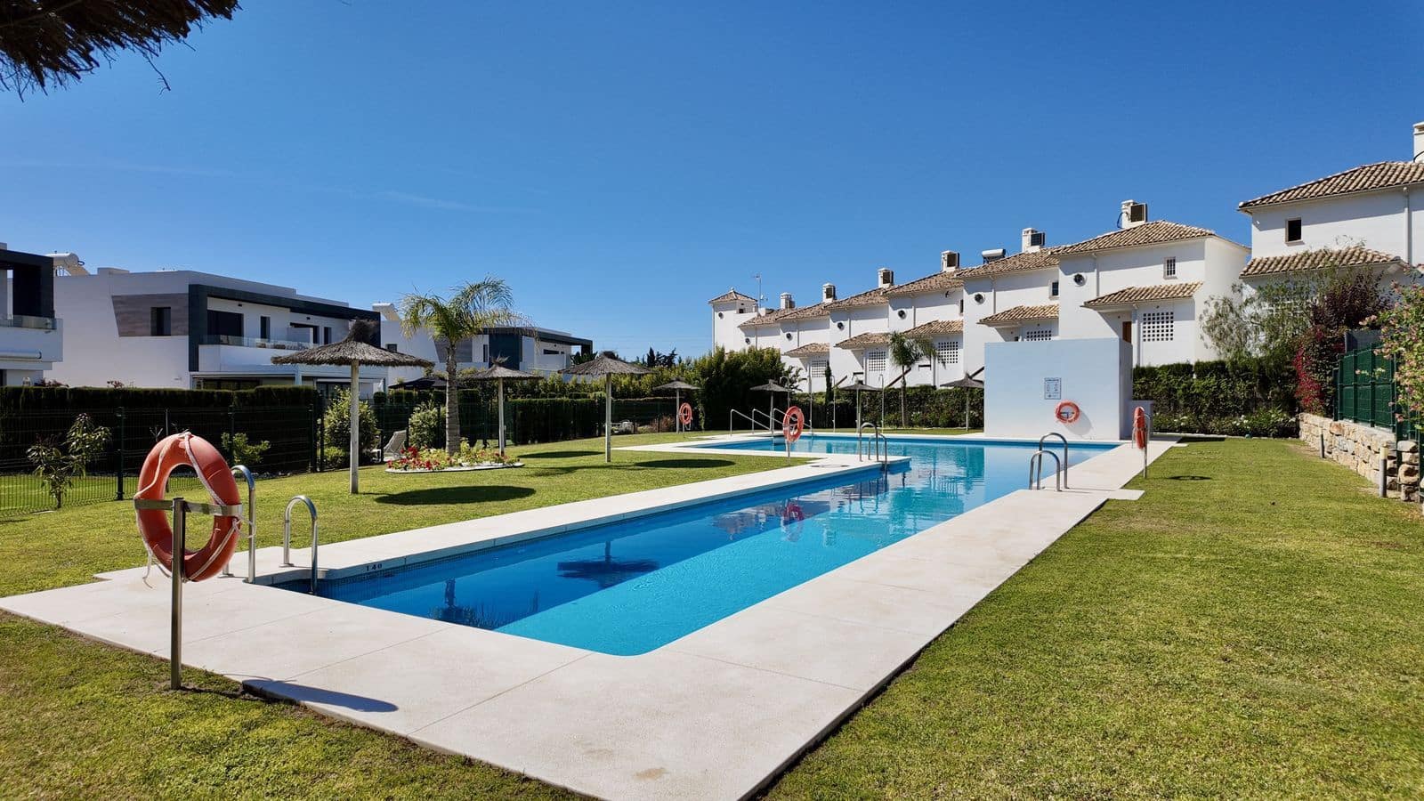 4 soverom Kjedet enebolig til salgs i New Golden Mile - € 949 000 (Ref: 9894599)