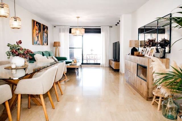 3 bedroom Apartment for sale in Estepona - € 395,000 (Ref: 9894600)