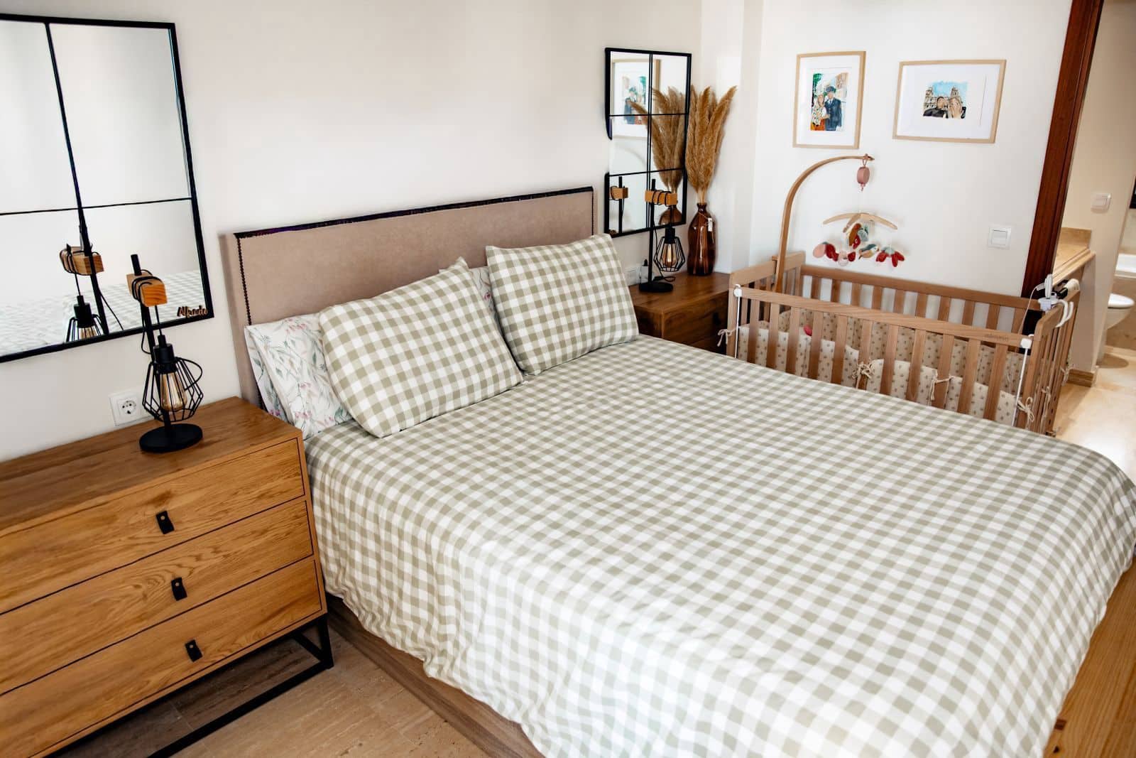3 bedroom Apartment for sale in Estepona - € 395,000 (Ref: 9894600)