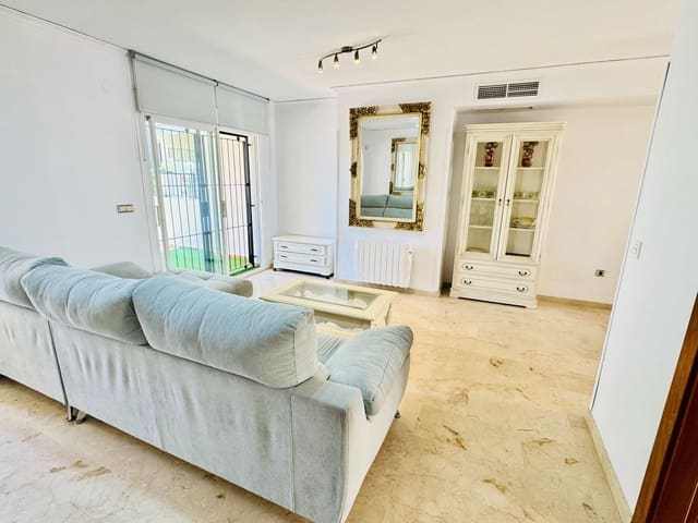 3 Zimmer Haus zu verkaufen in Costabella, Marbella - 790.000 € (Ref: 9894601)