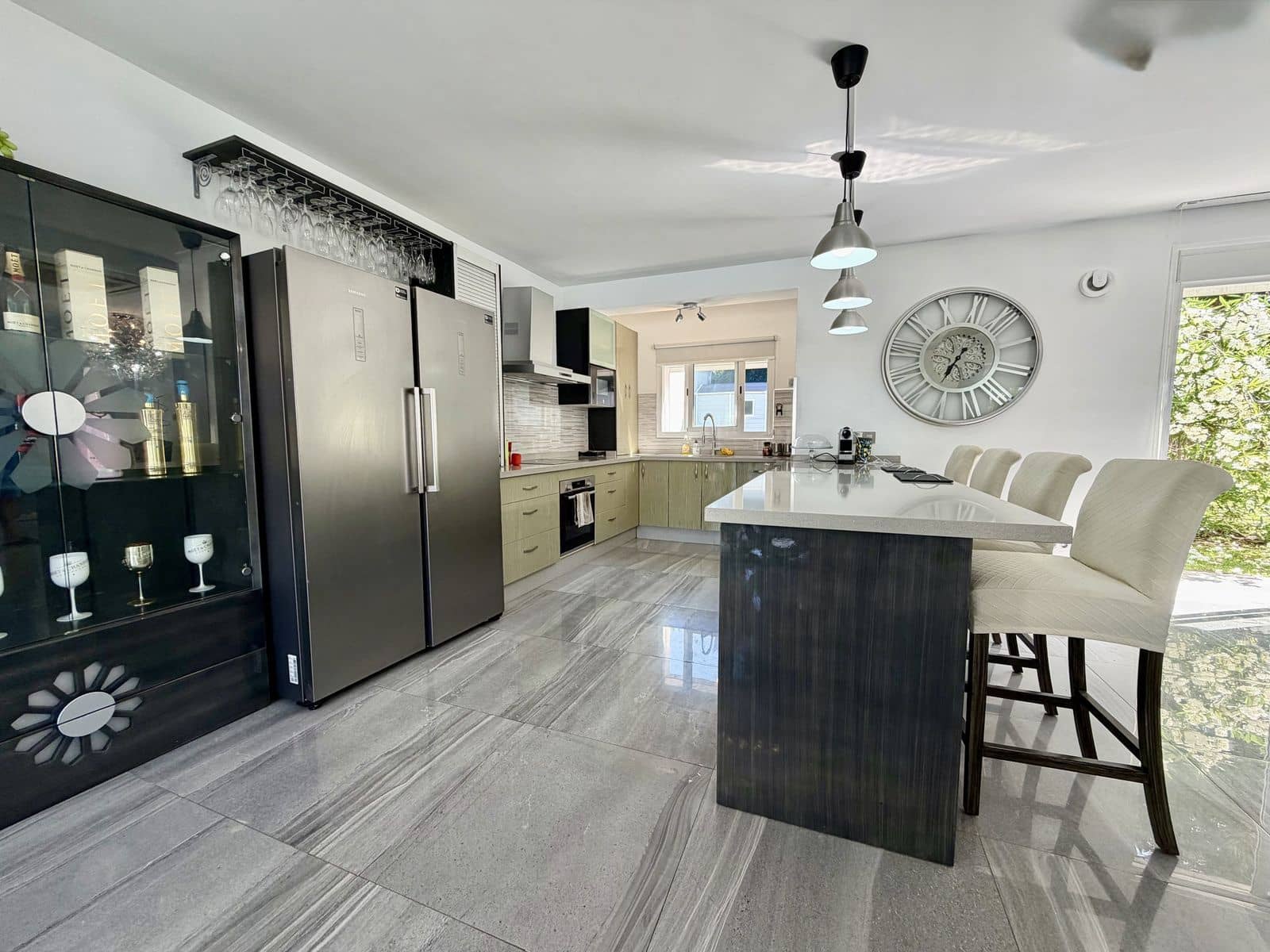 4 bedroom Villa for sale in Cabopino - € 1,725,000 (Ref: 9894602)