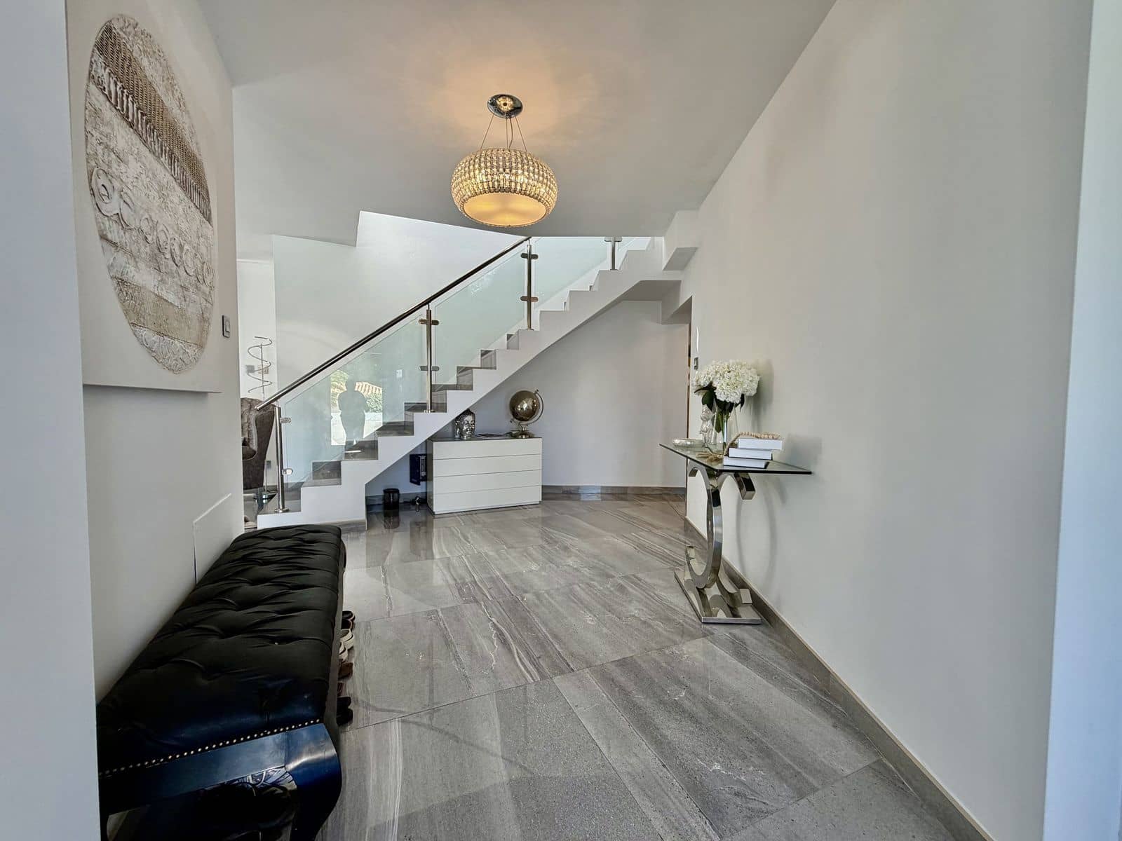 4 bedroom Villa for sale in Cabopino - € 1,725,000 (Ref: 9894602)