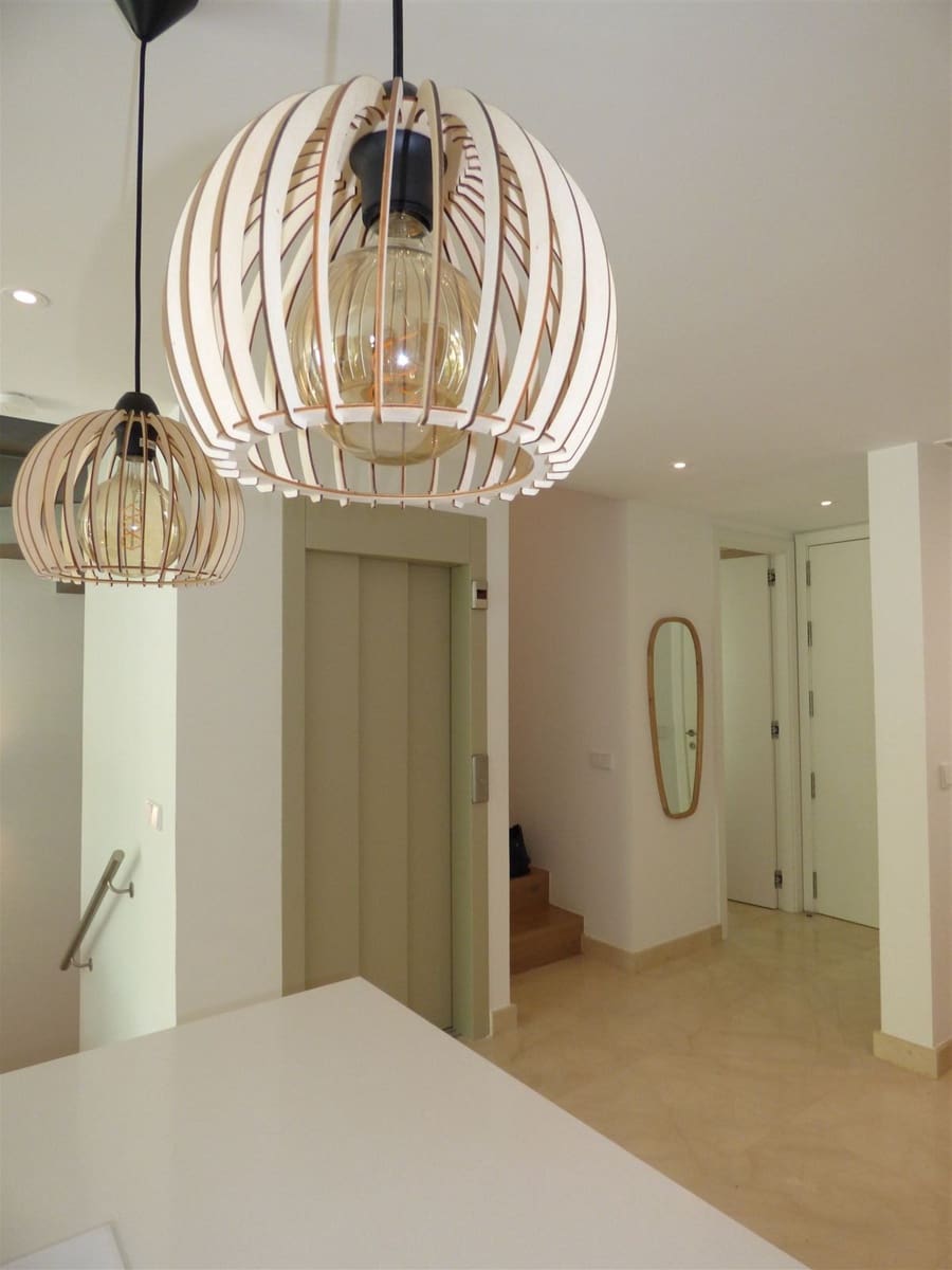 Casa de 3 habitaciones en La Cala de Mijas en venta - 1.100.000 € (Ref: 9894603)
