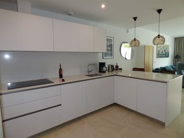 Casa de 3 habitaciones en La Cala de Mijas, Mijas en venta - 1.100.000 € (Ref: 9894603)
