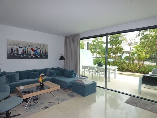 Casa de 3 habitaciones en La Cala de Mijas, Mijas en venta - 1.100.000 € (Ref: 9894603)