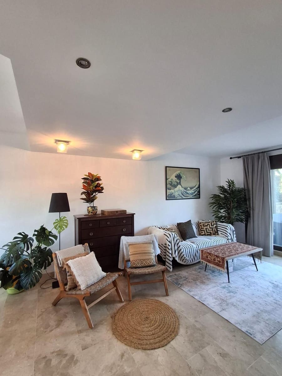 3 quarto Casa em Banda para venda em La Alcaidesa - 675 000 € (Ref: 9894607)