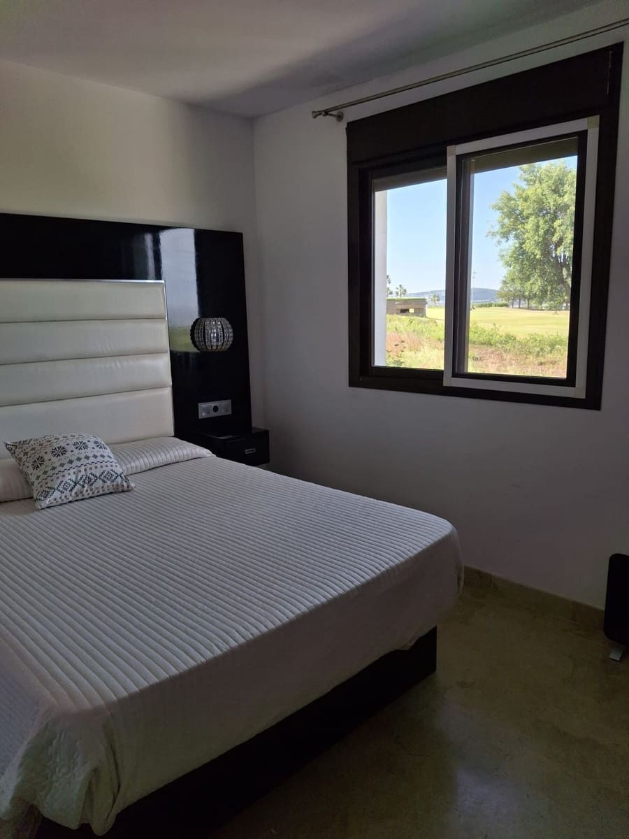 3 quarto Casa em Banda para venda em La Alcaidesa - 675 000 € (Ref: 9894607)
