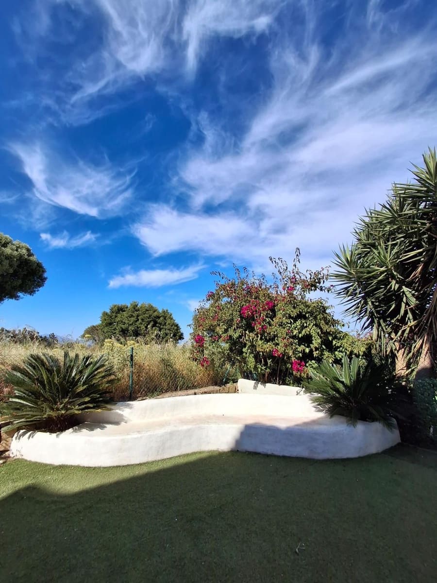 3 quarto Casa em Banda para venda em La Alcaidesa - 675 000 € (Ref: 9894607)