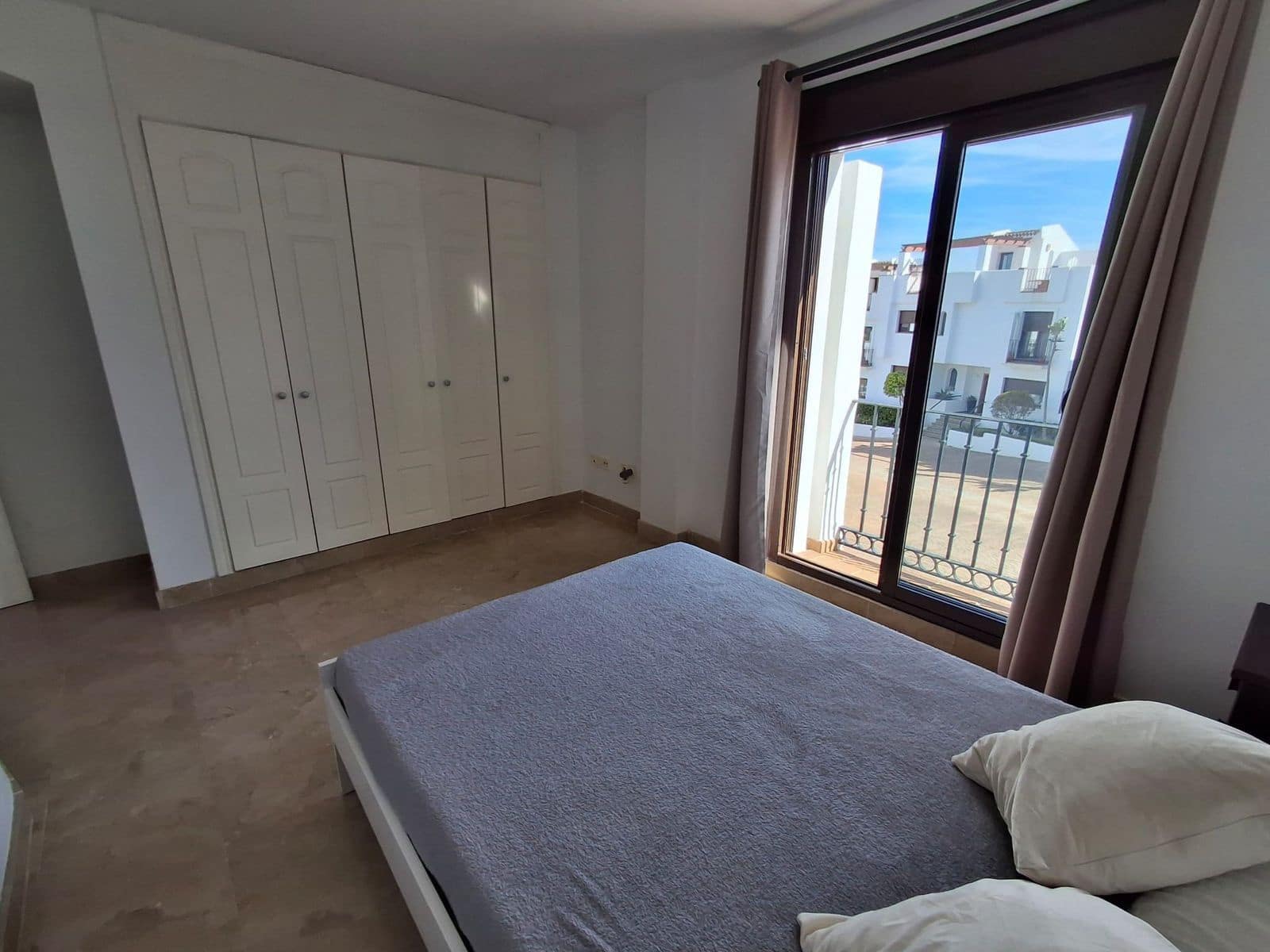 3 quarto Casa em Banda para venda em La Alcaidesa - 675 000 € (Ref: 9894607)