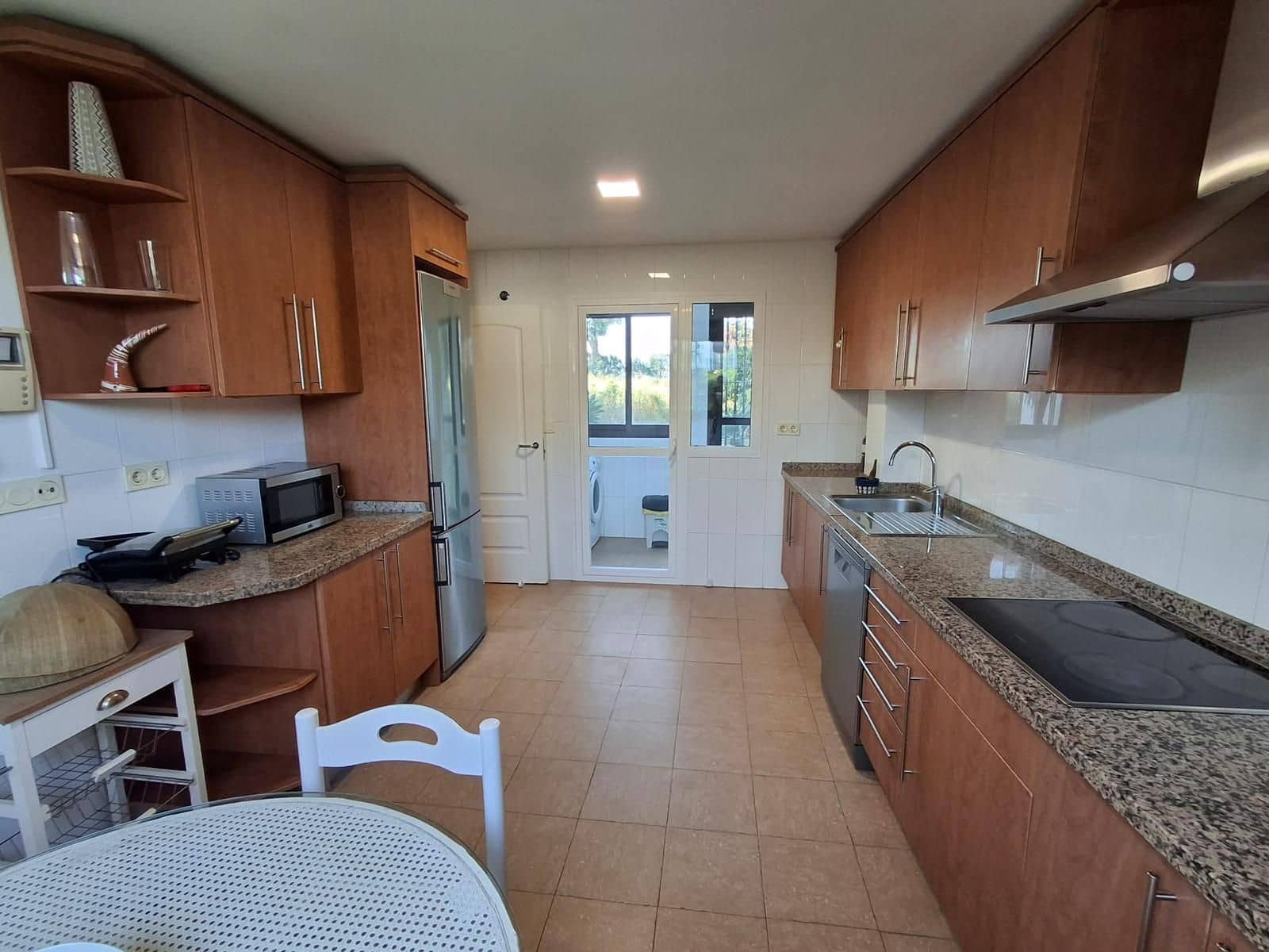 3 quarto Casa em Banda para venda em La Alcaidesa - 675 000 € (Ref: 9894607)