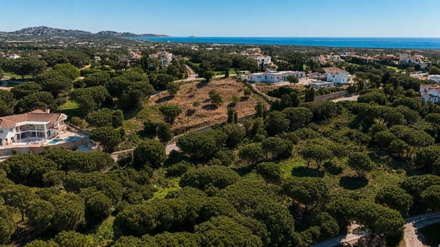 Undeveloped Land for sale in Sotogrande, San Roque - € 795,000 (Ref: 9894615)