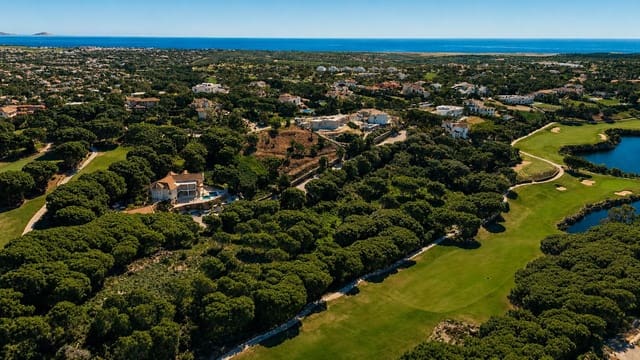 Undeveloped Land for sale in Sotogrande, San Roque - € 795,000 (Ref: 9894615)