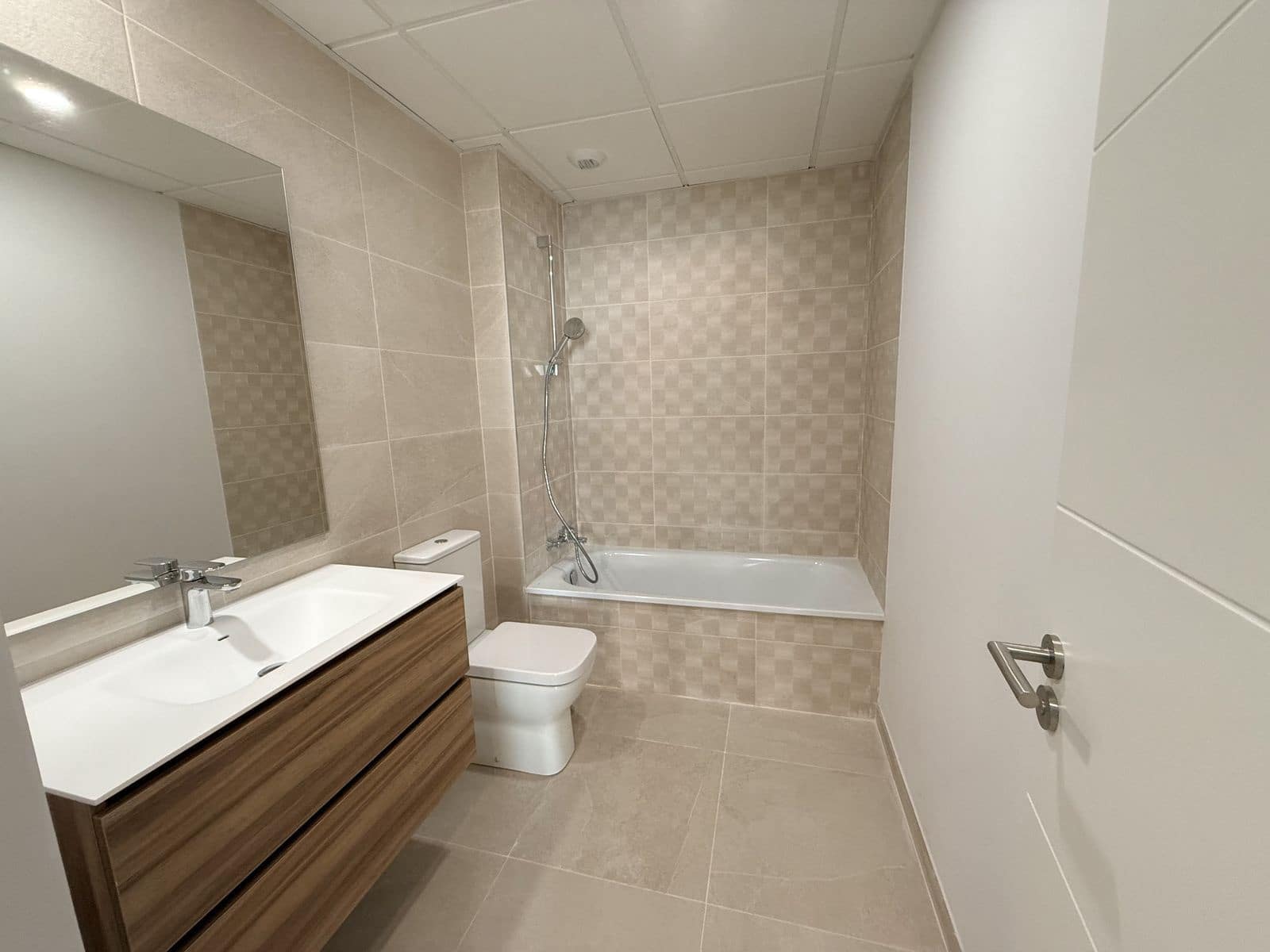2 sypialnia Apartament na sprzedaż w Estepona - 650 000 € (Ref: 9894619)