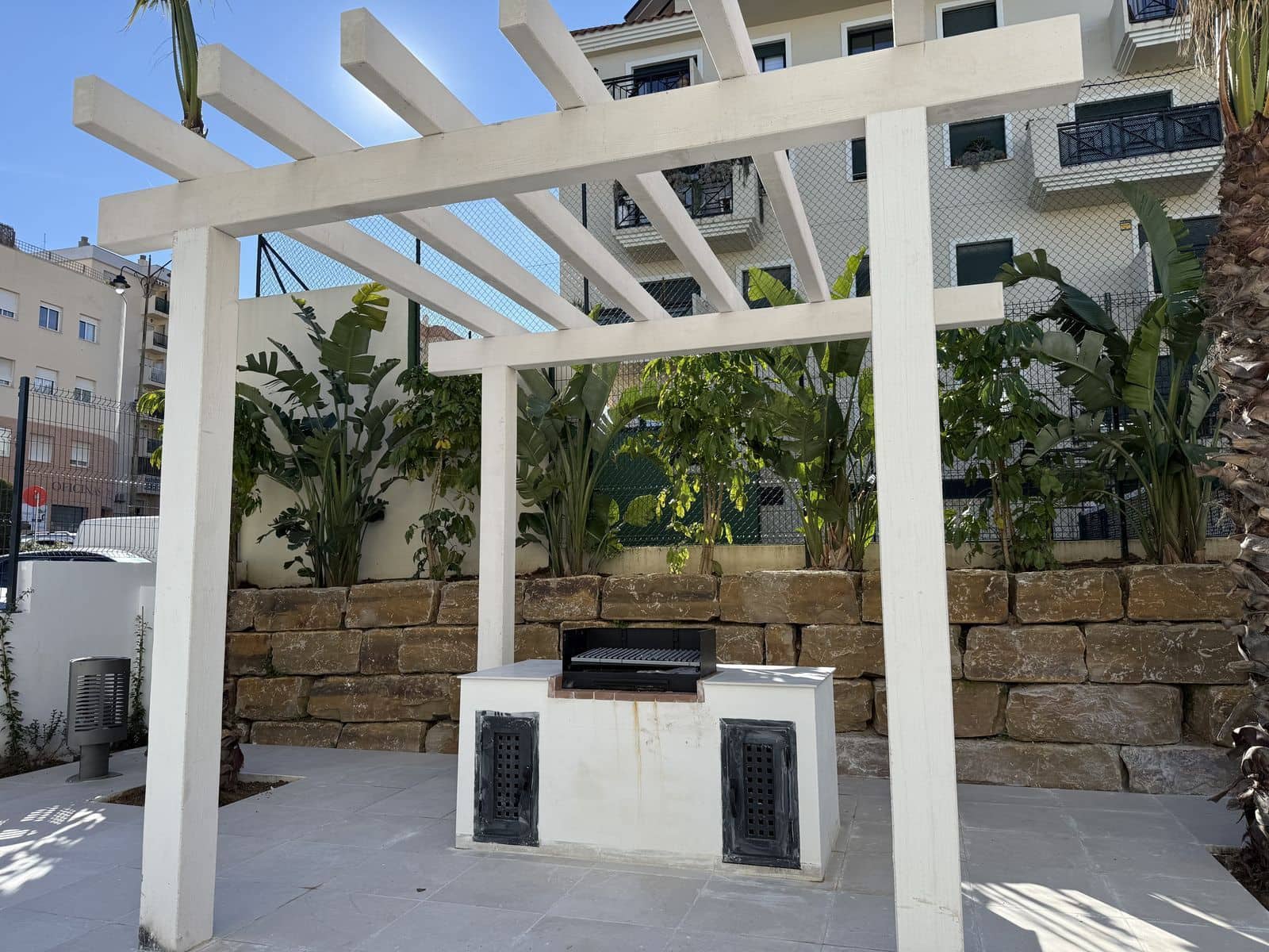 2 sypialnia Apartament na sprzedaż w Estepona - 650 000 € (Ref: 9894619)