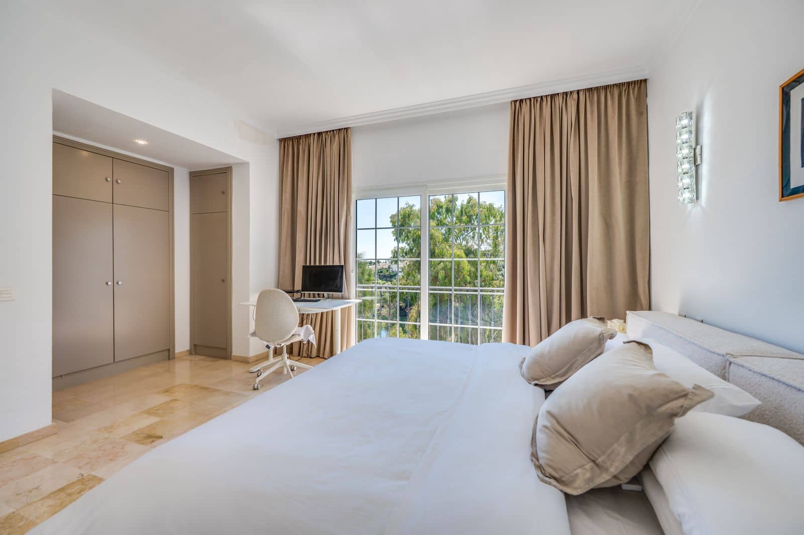 3 quarto Moradia para venda em Nueva Andalucia - 1 445 000 € (Ref: 9894625)