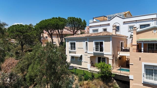 3 quarto Moradia para venda em Nueva Andalucia, Marbella - 1 445 000 € (Ref: 9894625)