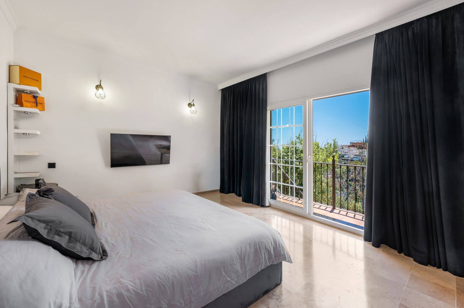 3 quarto Moradia para venda em Nueva Andalucia - 1 445 000 € (Ref: 9894625)