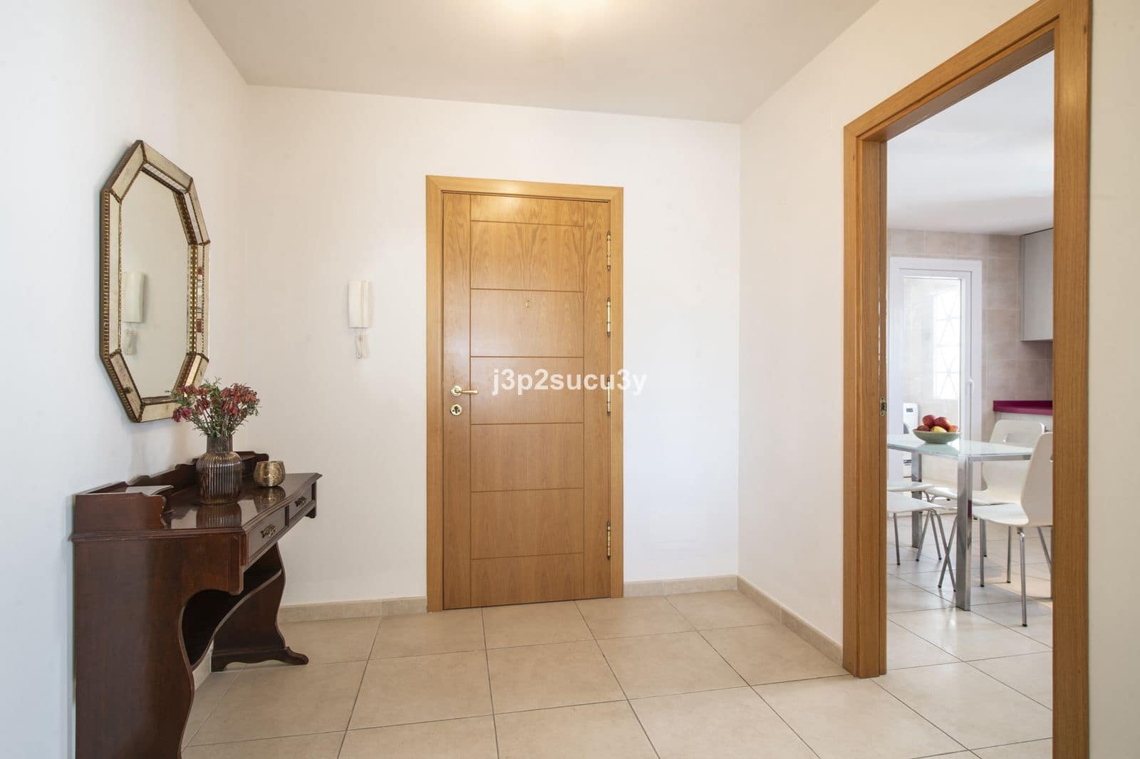 4 bedroom Apartment for sale in Nueva Andalucia - € 450,000 (Ref: 9894629)