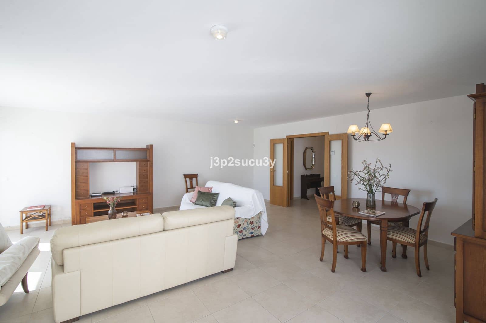 4 bedroom Apartment for sale in Nueva Andalucia - € 450,000 (Ref: 9894629)