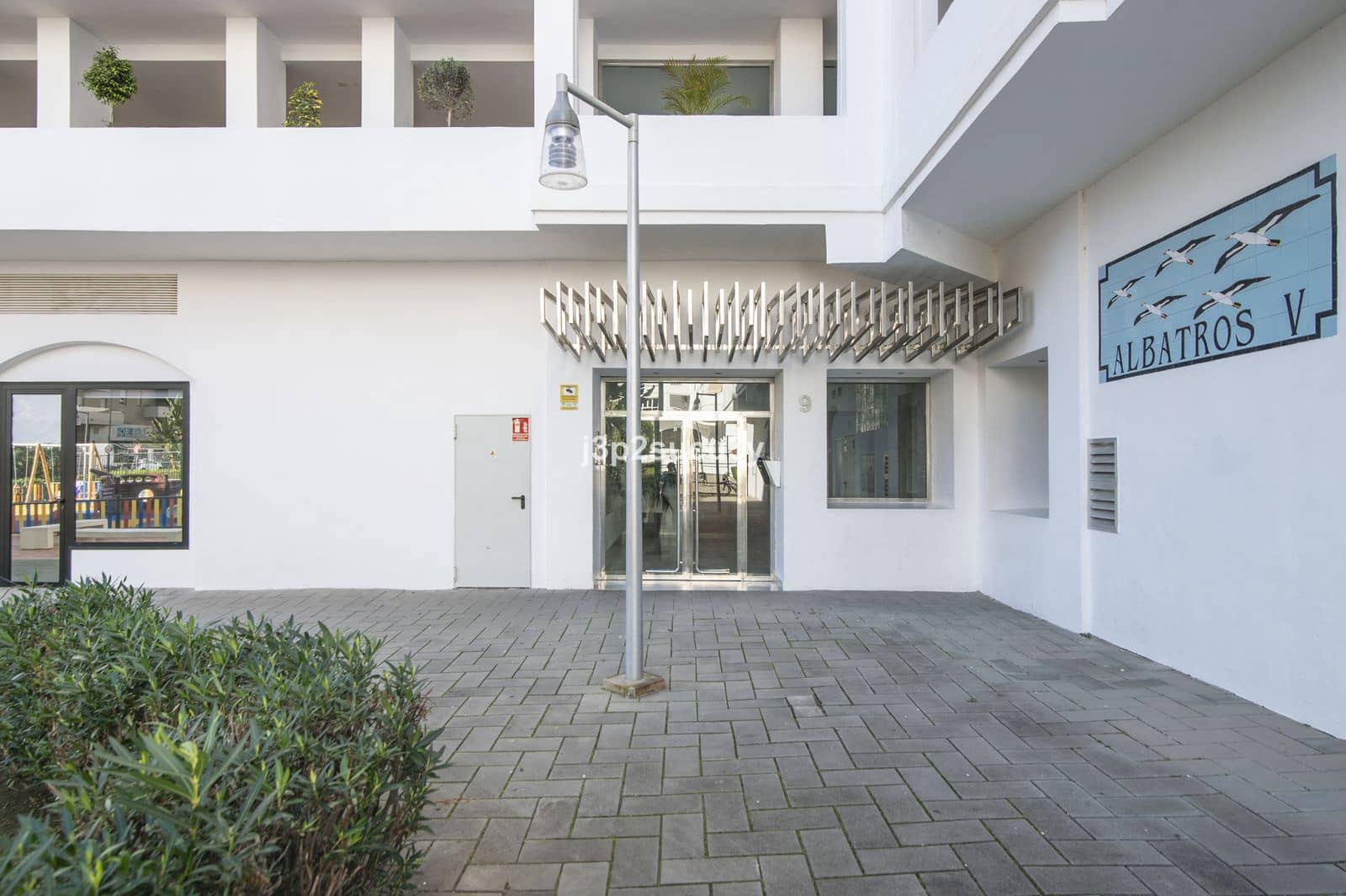 4 bedroom Apartment for sale in Nueva Andalucia - € 450,000 (Ref: 9894629)
