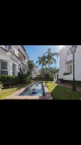 2 slaapkamer Appartement te koop in Nueva Andalucia, Marbella - € 495.000 (Ref: 9894630)