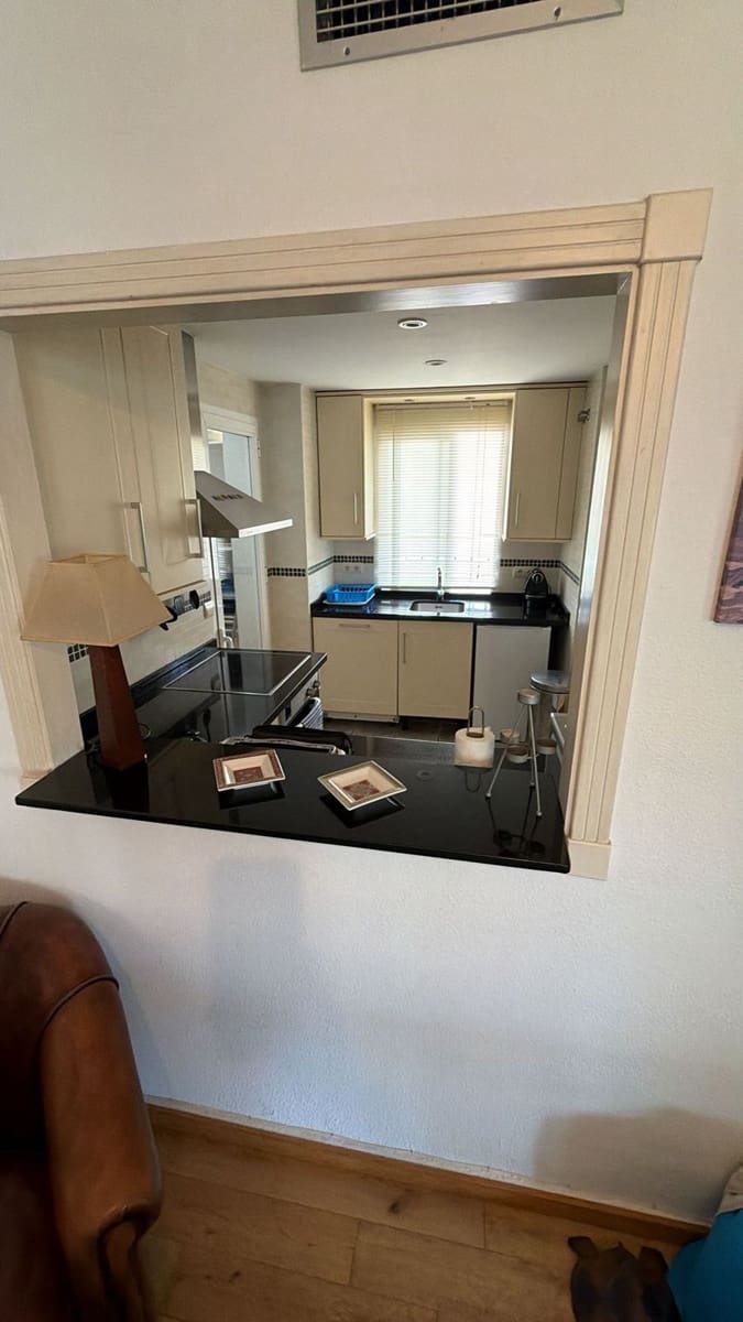 2 slaapkamer Appartement te koop in Nueva Andalucia - € 495.000 (Ref: 9894630)