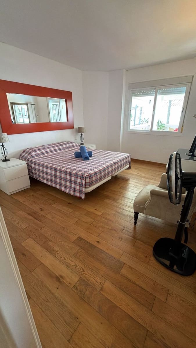 2 slaapkamer Appartement te koop in Nueva Andalucia - € 495.000 (Ref: 9894630)
