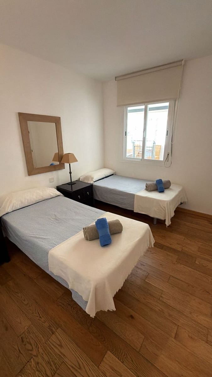 2 slaapkamer Appartement te koop in Nueva Andalucia - € 495.000 (Ref: 9894630)