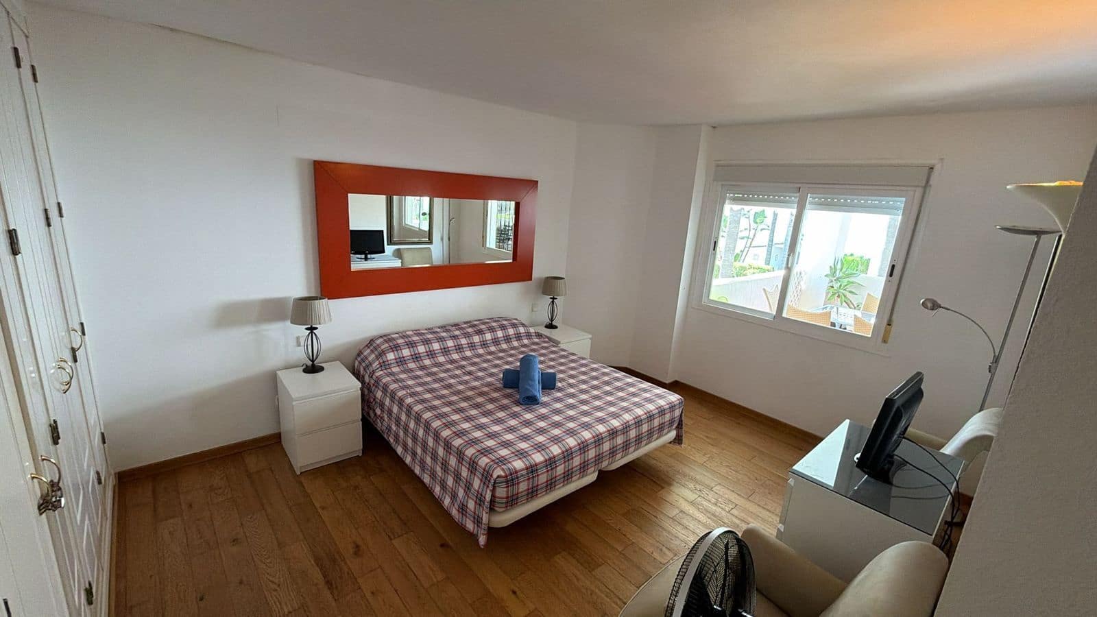 2 slaapkamer Appartement te koop in Nueva Andalucia - € 495.000 (Ref: 9894630)