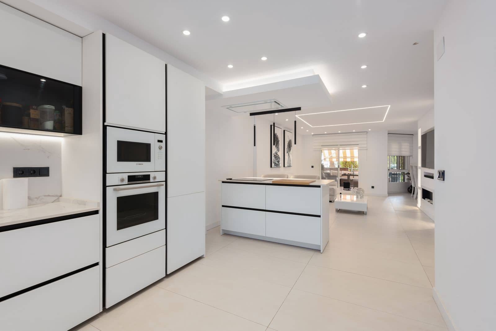 4 soveværelse Lejlighed til salg i Benalmadena Costa - € 590.000 (Ref: 9894632)
