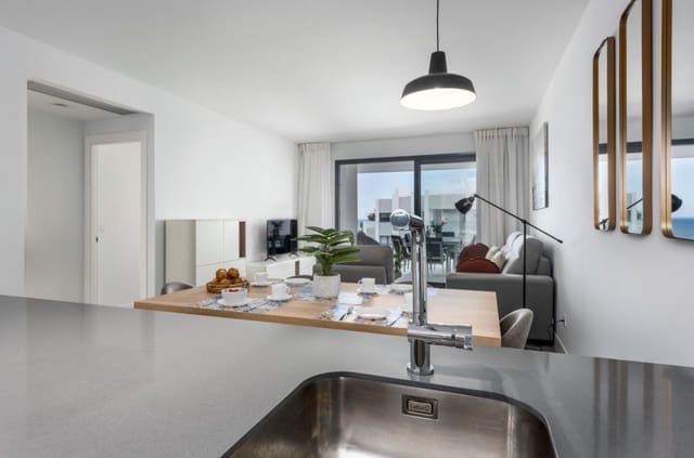 2 makuuhuone Huoneisto myytävänä paikassa Manilva - 415 000 € (Ref: 9894633)